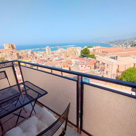 Gierre Apartment テルミニ・イメレーゼ エクステリア 写真